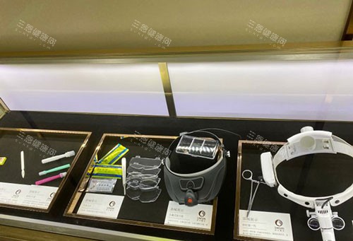 北京新生植发展示柜